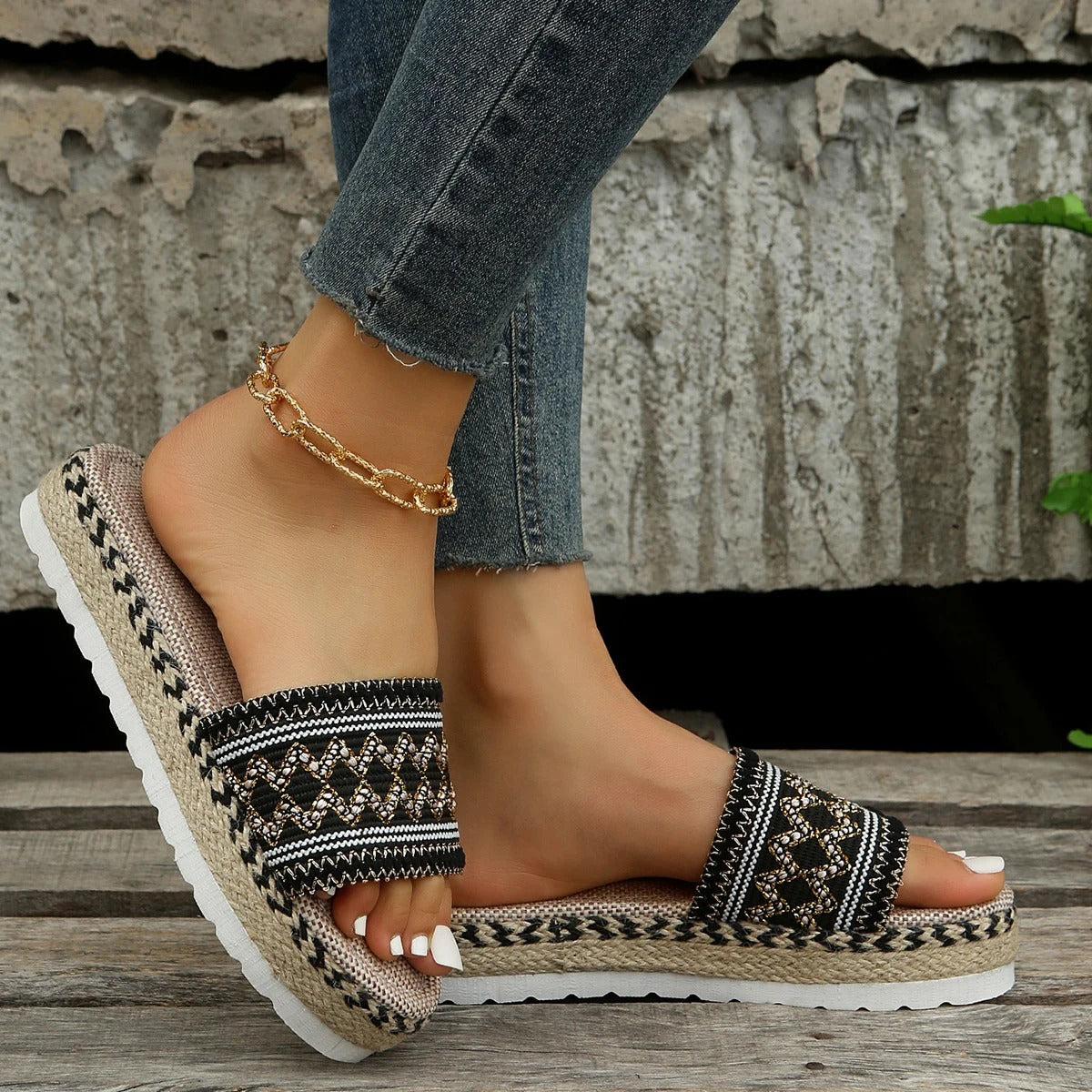 Pranhita® | Chic And Comfortable Sandals