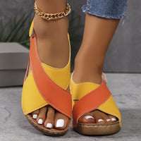 Lucrecia® | Orthopedic sandals made from vegan leather