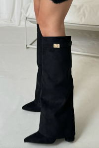 Women's Boots – Suede – Knee-High – Pointed Toe – Block Heel – Elegant Fit