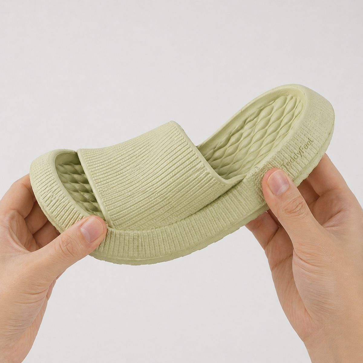 TeddyFeet Claquettes Cloud