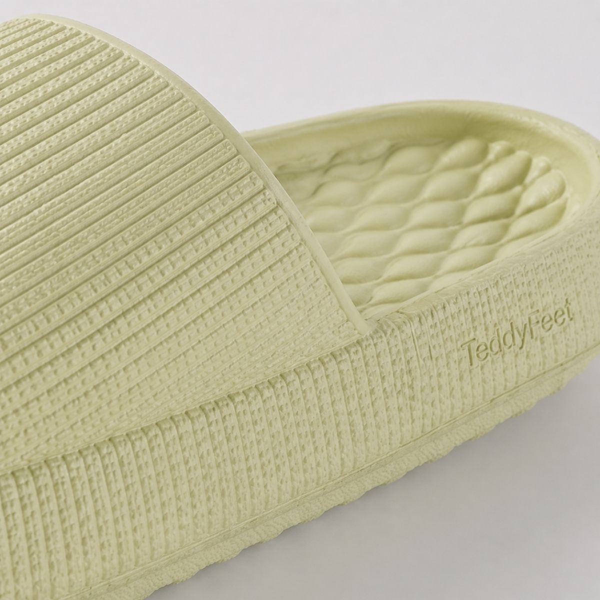 TeddyFeet Claquettes Cloud