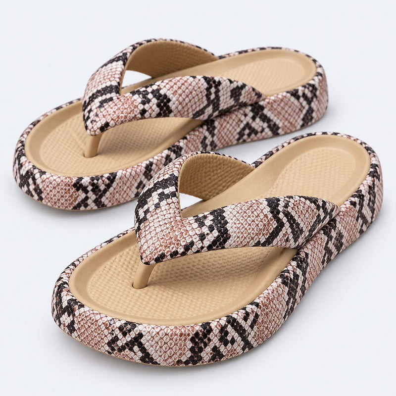 TeddyFlops Cushioned Heart Platform