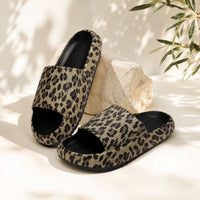 TeddyFeet Claquettes Panter en édition limitée