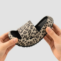 TeddyFeet Claquettes Panter en édition limitée