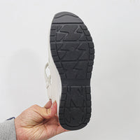 Nina® | Urban closed toe sandals
